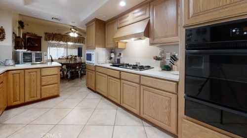 908 Hilda St, Anaheim CA  92806-4843 exterior