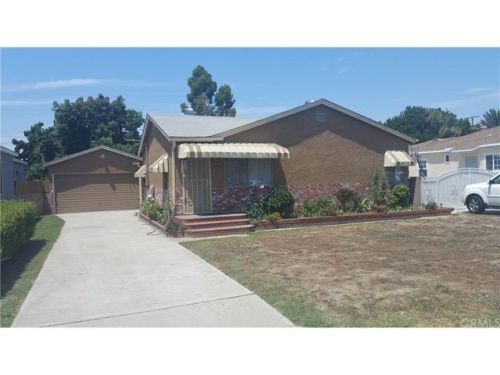 8733 Oak St, Bellflower, CA 90706-5137