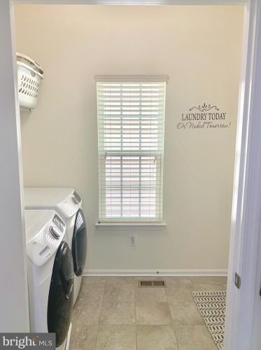 1865 Exton Dr, Fallston MD  exterior