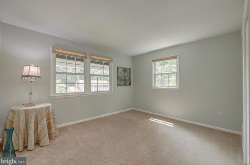 7136 Game Lord Dr, Springfield VA  22153-1318 exterior