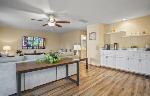 2024 Bailey Dr, Modesto CA  95355-9160 exterior