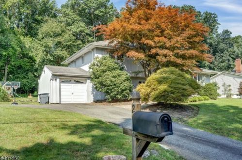 29 Lake Shore Dr, Dover NJ  07803-2942 exterior