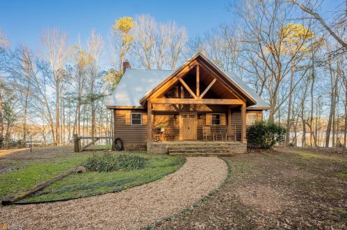 1541 Heidi Trl, Buckhead, GA 30625-1528