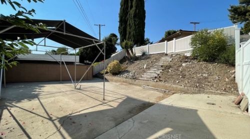 3800 Santa Carlotta St, Glendale CA 91214-1158 exterior