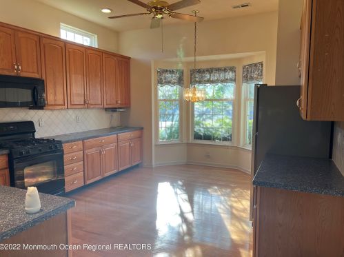 45 Bay Hill Rd, Jackson Twp, NJ 08527-4073