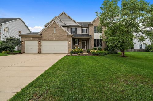 2079 Lily Pond Ln, South Elgin, IL 60177-2207
