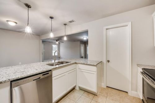 2732 Stark St, Fort Worth TX  76112-6555 exterior