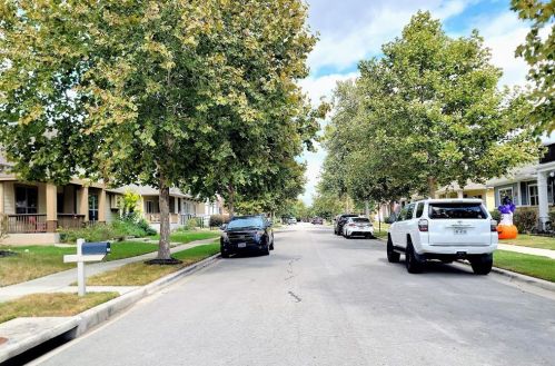 2001 Herzog, Uhland TX  78640-6433 exterior