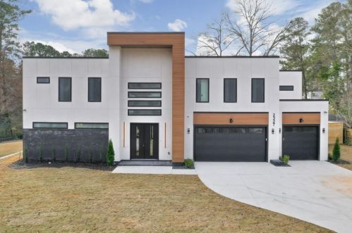 2327 Meadowvale Dr, Atlanta GA  30345-3544 exterior