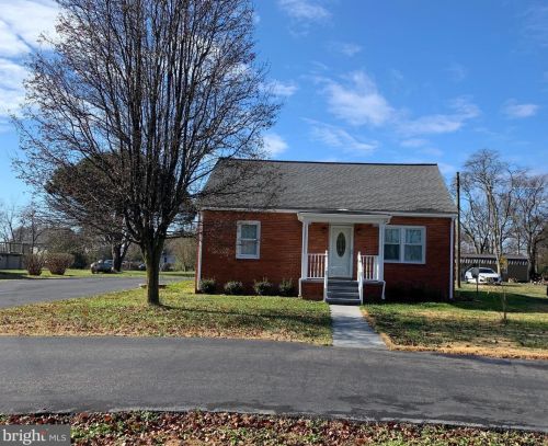 12012 Dickinson Dr, Fredericksburg, VA 22407-6562