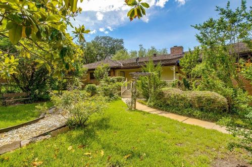 3801 Clayton Rd, Fort Worth, TX 76116-9416