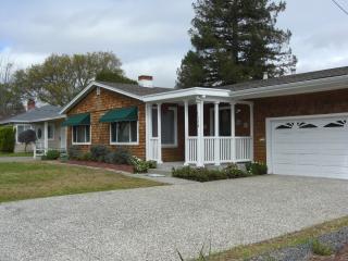 1130 Elm Dr, Novato CA  94945-3110 exterior