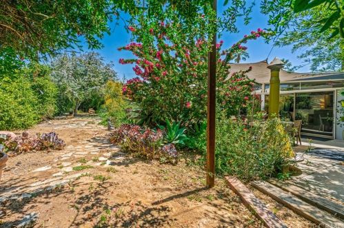 5177 Carlingford Ave, Riverside CA  92504-1311 exterior