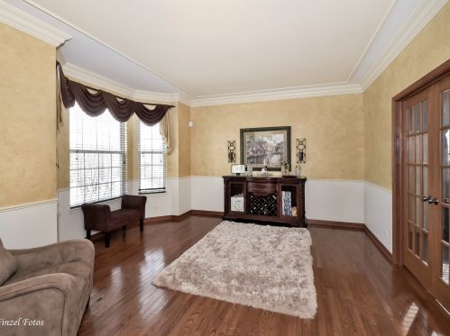 1430 Hearthstone Dr, Pingree Grove, IL 60140-9025