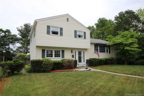 53 Gayfield Rd, Waterbury, CT 06706-2316