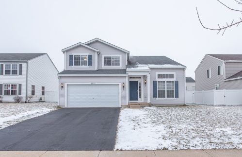 2807 Stonebridge Dr, Plainfield, IL 60586-2555