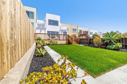 1767 40th Ave, San Francisco CA  94122-4039 exterior