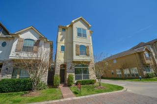 9103 Creekstone Lake Dr, Houston TX  77054-1003 exterior