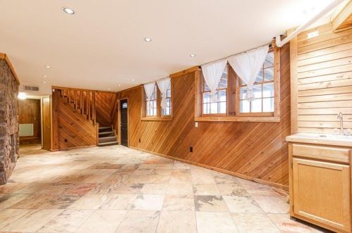 825 Moores Mill Rd, Atlanta GA  30327-1544 exterior