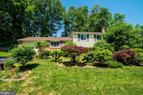 16102 Benedict Ct, Woodbridge, VA 22191-4303