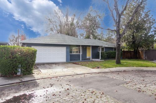 1204 Willeen Ct, Modesto, CA 95350-3655
