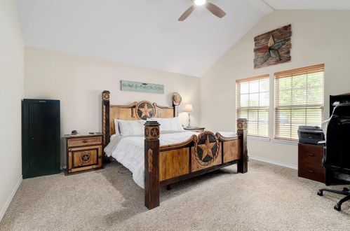 20217 Engelmann Ln, Webberville TX exterior