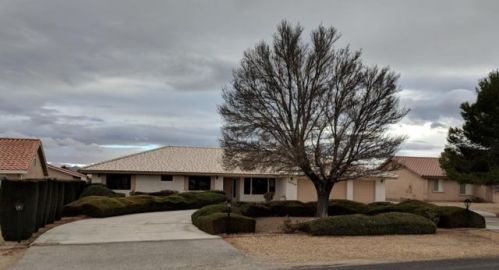 14049 Branding Iron Dr, Helendale, CA 92342-7736