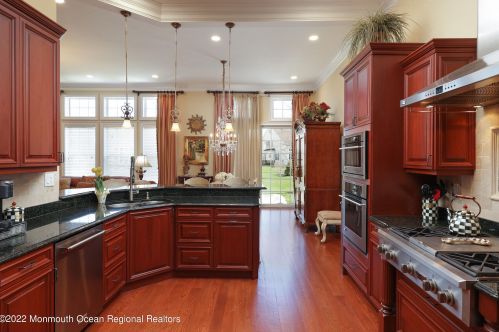 9 Majestic Dr, Tinton Falls NJ 07724-4760 exterior