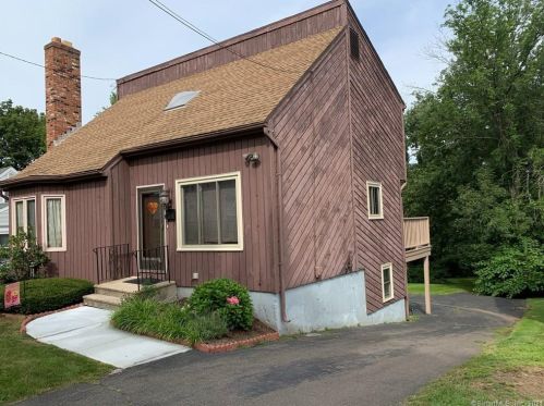 38 Sinclair St, Windsor, CT 06095-3449