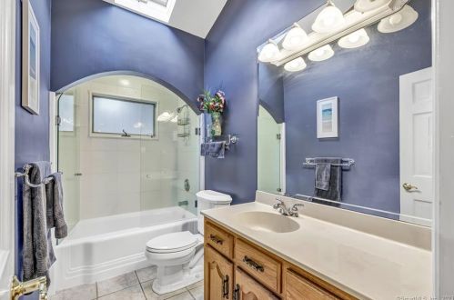 23 Treeland Rd, Huntington CT  06484-2730 exterior