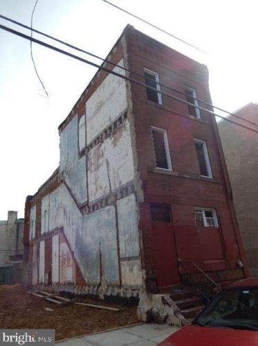 2021 19th St, Philadelphia, PA 19145-2918