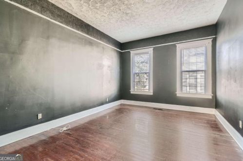 446 Holderness St, Atlanta GA  30310-1758 exterior