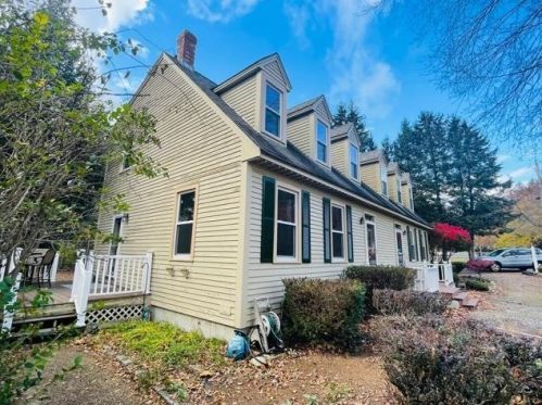 2 Jeff Ln, Derry, NH 03038-3935