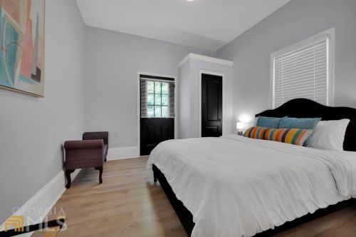 1392 Bryan Ave, Atlanta GA  30344-2665 exterior