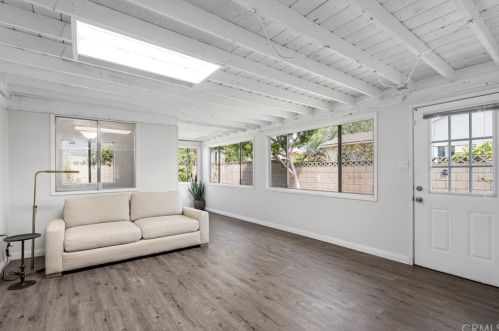 22631 Hickory Ave, Torrance CA  90505-2945 exterior
