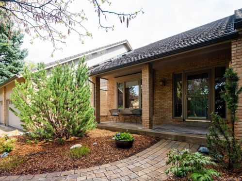 10886 Crestline Pl, Englewood, CO 80111-3854