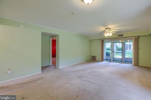 97 Valleybrook Dr, Lancaster PA  17601-4612 exterior