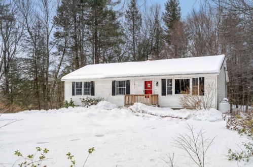 187 Lull Rd, Weare, NH 03281-5712