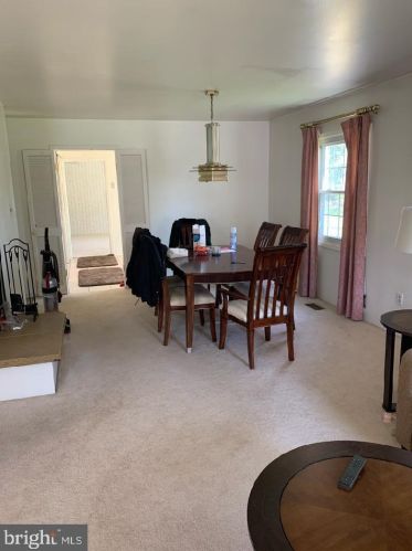 242 Club House Dr, Willingboro, NJ 08046-3523