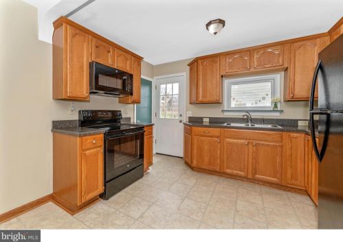 6819 Vale Summit Ln, Middletown MD  21769-6637 exterior