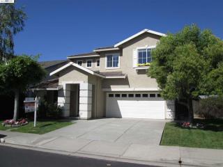 1404 Maplewood Dr, Livermore, CA 94551-8941