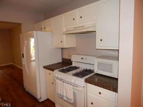 131 Main Dr, Stockbridge GA  30281-6376 exterior