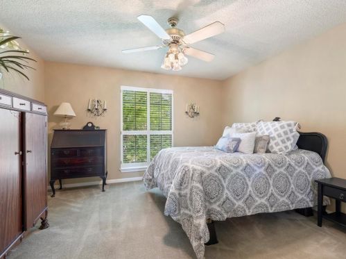 2202 Country Crk Way, Richmond TX 77406-6611 exterior