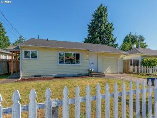 6741 Duke St, Portland OR  97206-6525 exterior