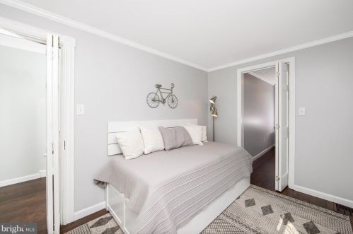 124 Fowler Ave, Haddonfield NJ  08033-1337 exterior