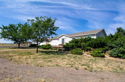 4173 Falcon Dr, Wattenburg, CO 80621-7758