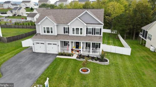 402 Chickamauga Dr, Harpers Ferry WV  25425 exterior