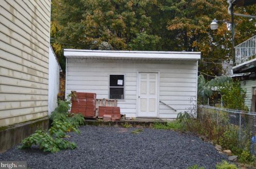 421 Market St, Primrose, PA 17901-2630