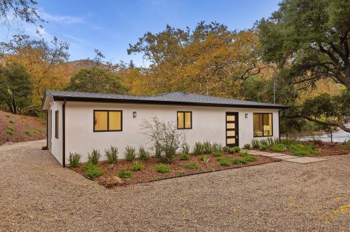 1815 Stanwood Dr, Santa Barbara, CA 93103-1630