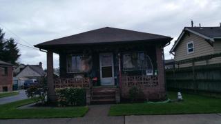 807 2 St, Seattle WA  98057-5708 exterior